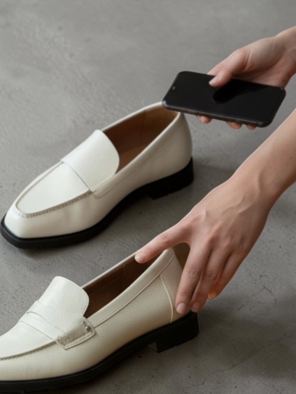 Franco Sarto Leather Loafers White Square Toe Flats NWT Size 8.5 with Box!